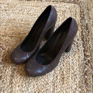Tory Burch Brown Pumps
